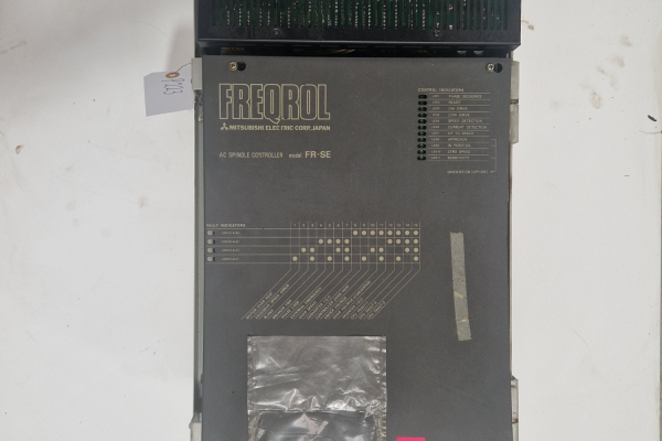 MITSUBISHI FREQROL FR SE 2 5.5K F C AC Spindle Controller