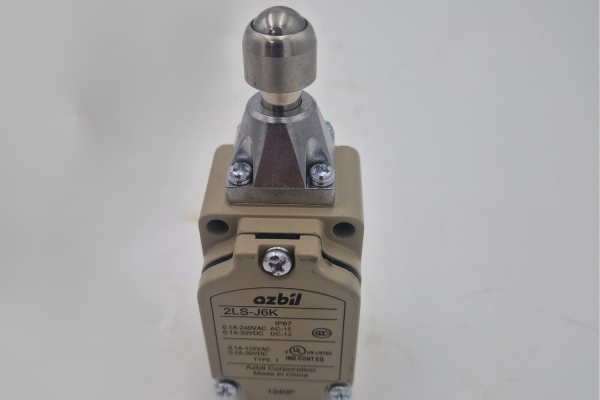 Azbil 2LS-J6K 1340P Limit Switch