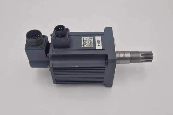 Mitsubishi AC Servo Motor HA-FF63C-UE inc encoder