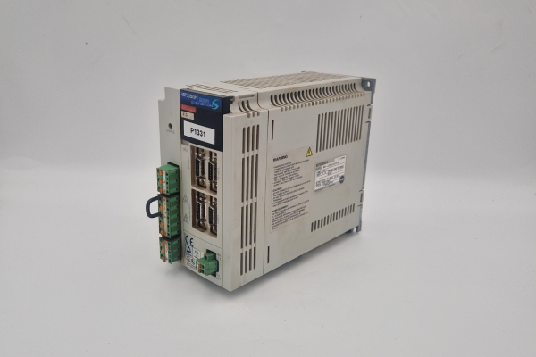 Mazak Mitsubishi MR-J2S-200CT4 AC Servo Drive Unit.