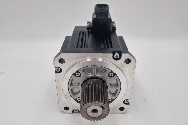 Mazak Mitsubishi HF-SP1524JKW04 Servo Motor inc Encoder.