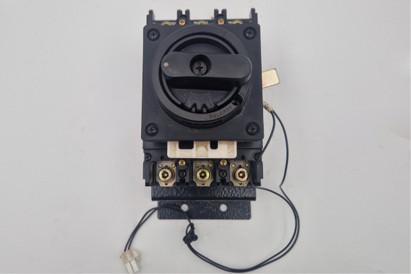 MAZAK Main Breaker Isolator.