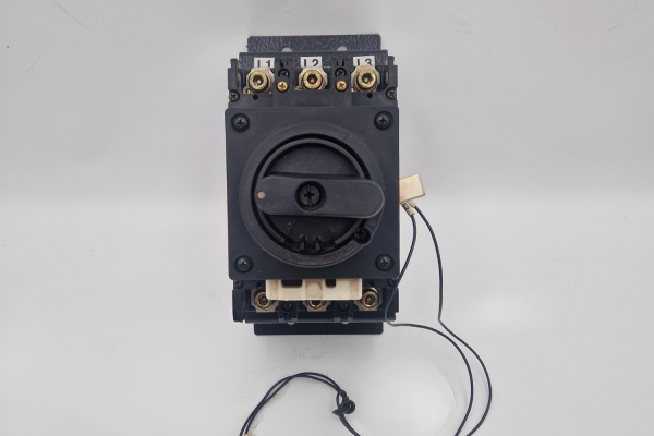 MAZAK Main Breaker Isolator.