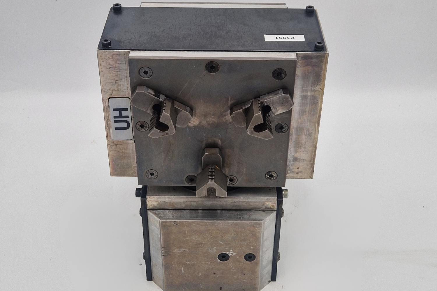 Mazak FLEX-GL50H Gantry Robot Hand inc Guarding and Cylinders.