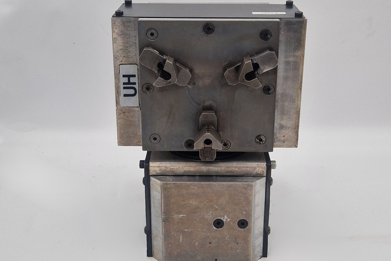 Mazak FLEX-GL50H Gantry Robot Hand inc Guarding and Cylinders.